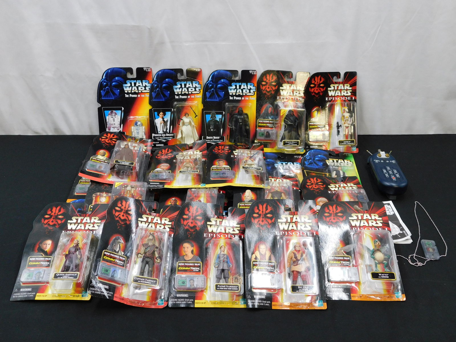 Large Lot of Star Wars 3.75" Action Figures (1 of 7)