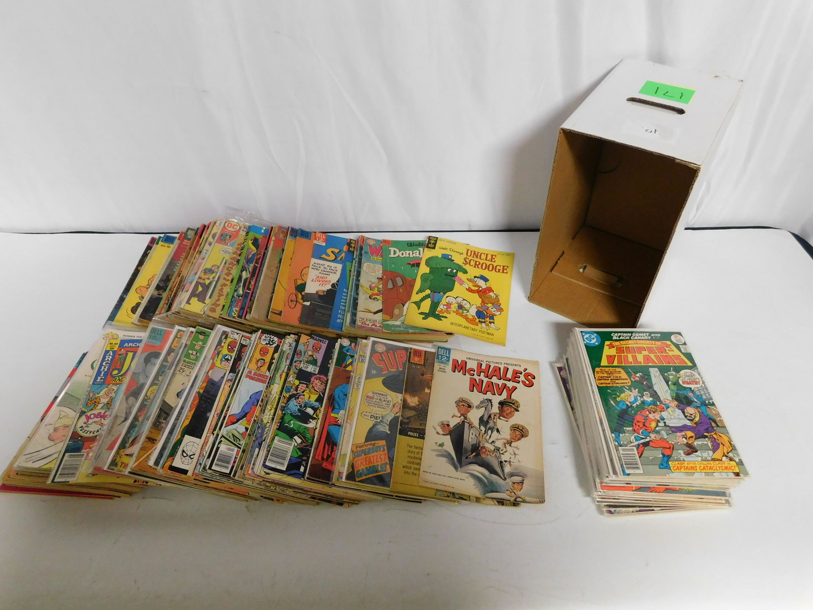 Short Box of DC and Marvel Comic Books (1 of 10)