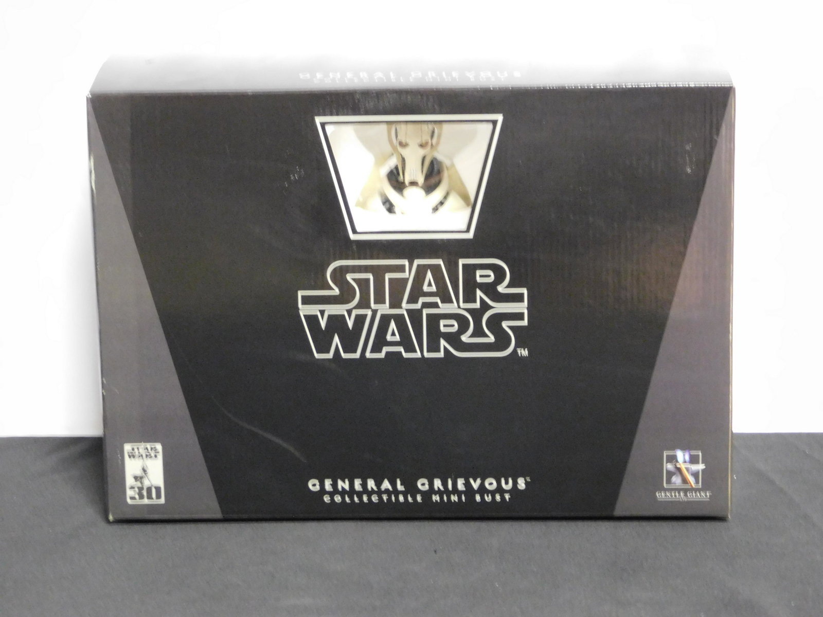 Star Wars General Grievous Collectible Bust Statue by Gentle Giant (1 of 4)