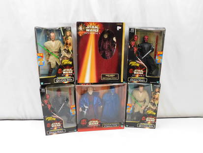 Lot of 6 Star Wars Episode 1 Figures: Lot of 6 Star Wars Episode 1 Figures including Queen Amidala Portrait Edition, Valorum & Coruscant Guard, (2) Electronic Darth Maul, and (2) Electronic Qui-Gon Jinn. All New in Boxes. Some water damag