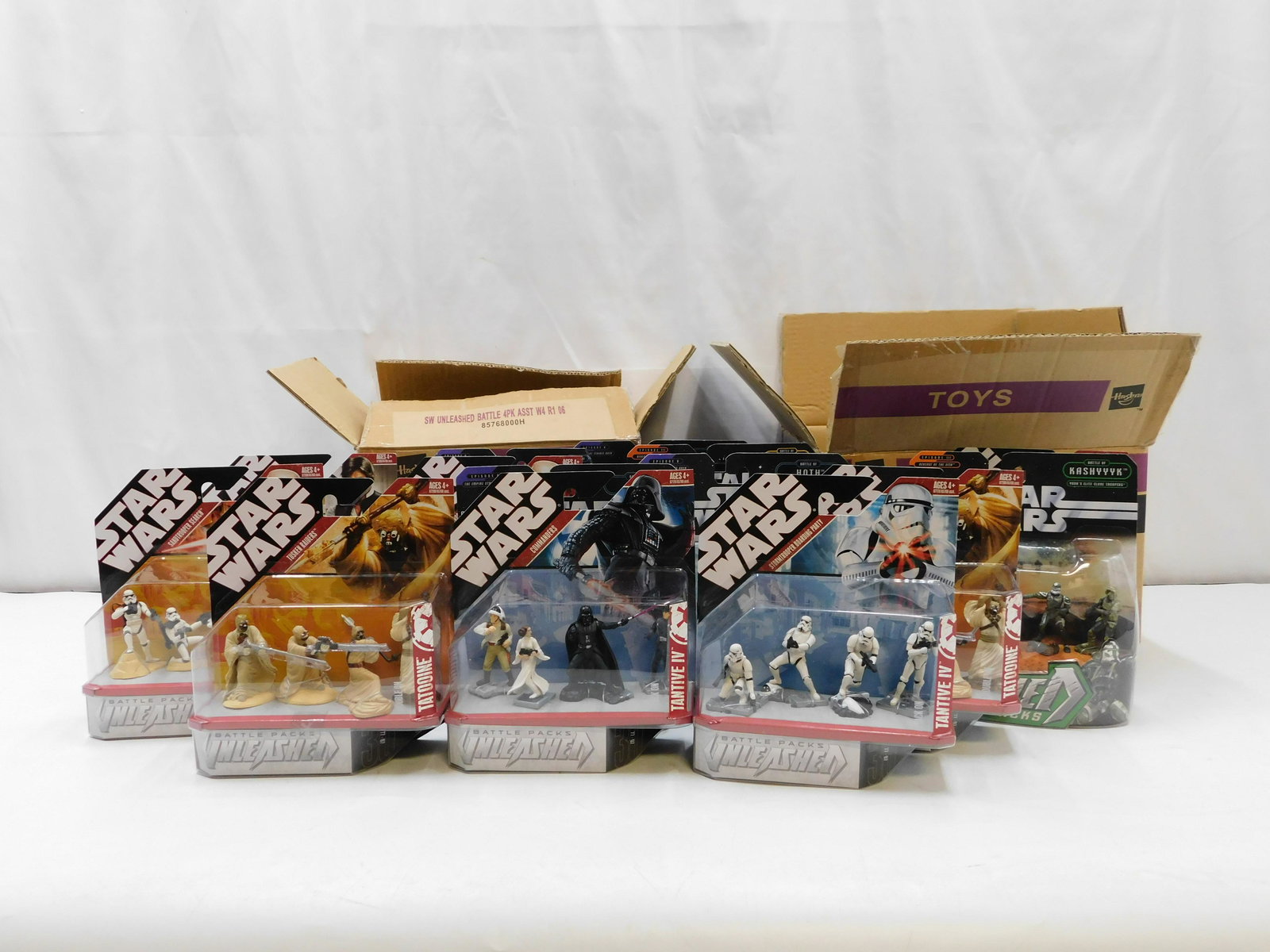 Lot of 14 Star Wars Unleashed Battle Pack Figure Sets (1 of 9)