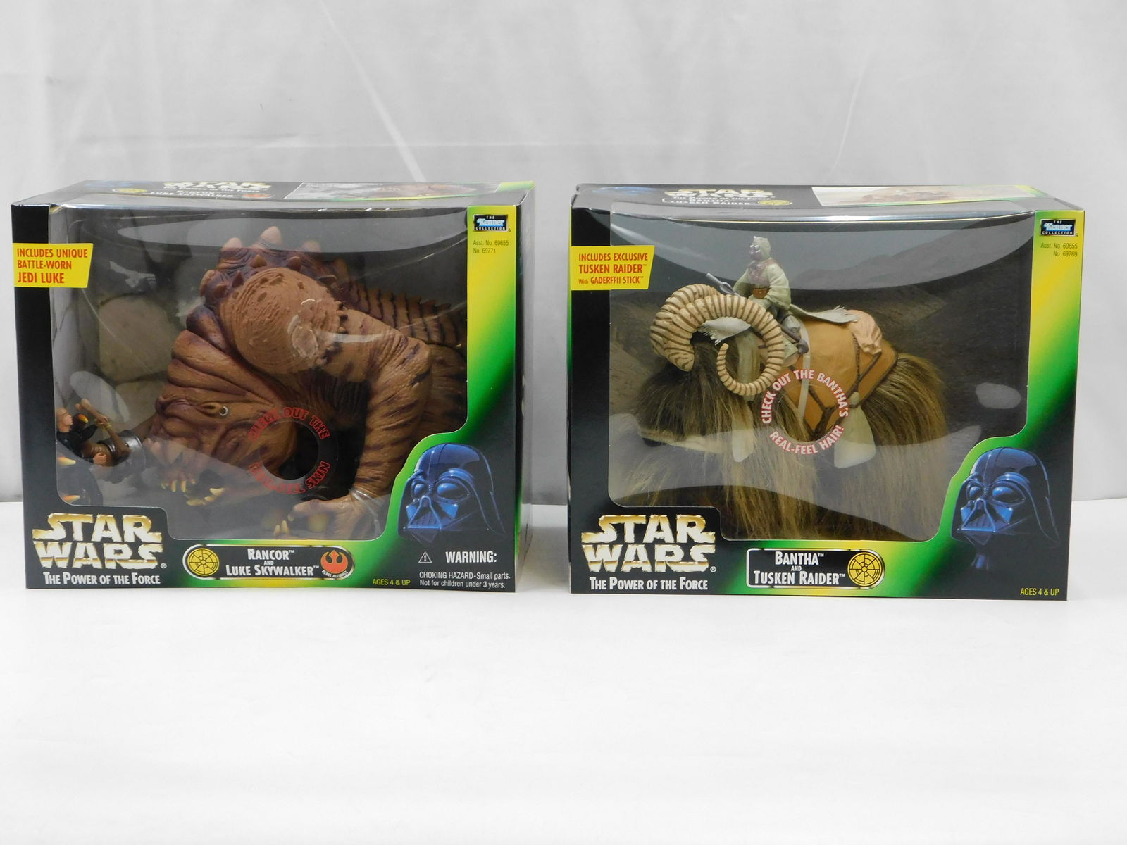 Lot of 2 Star Wars Power of the Force Figures (1 of 7)