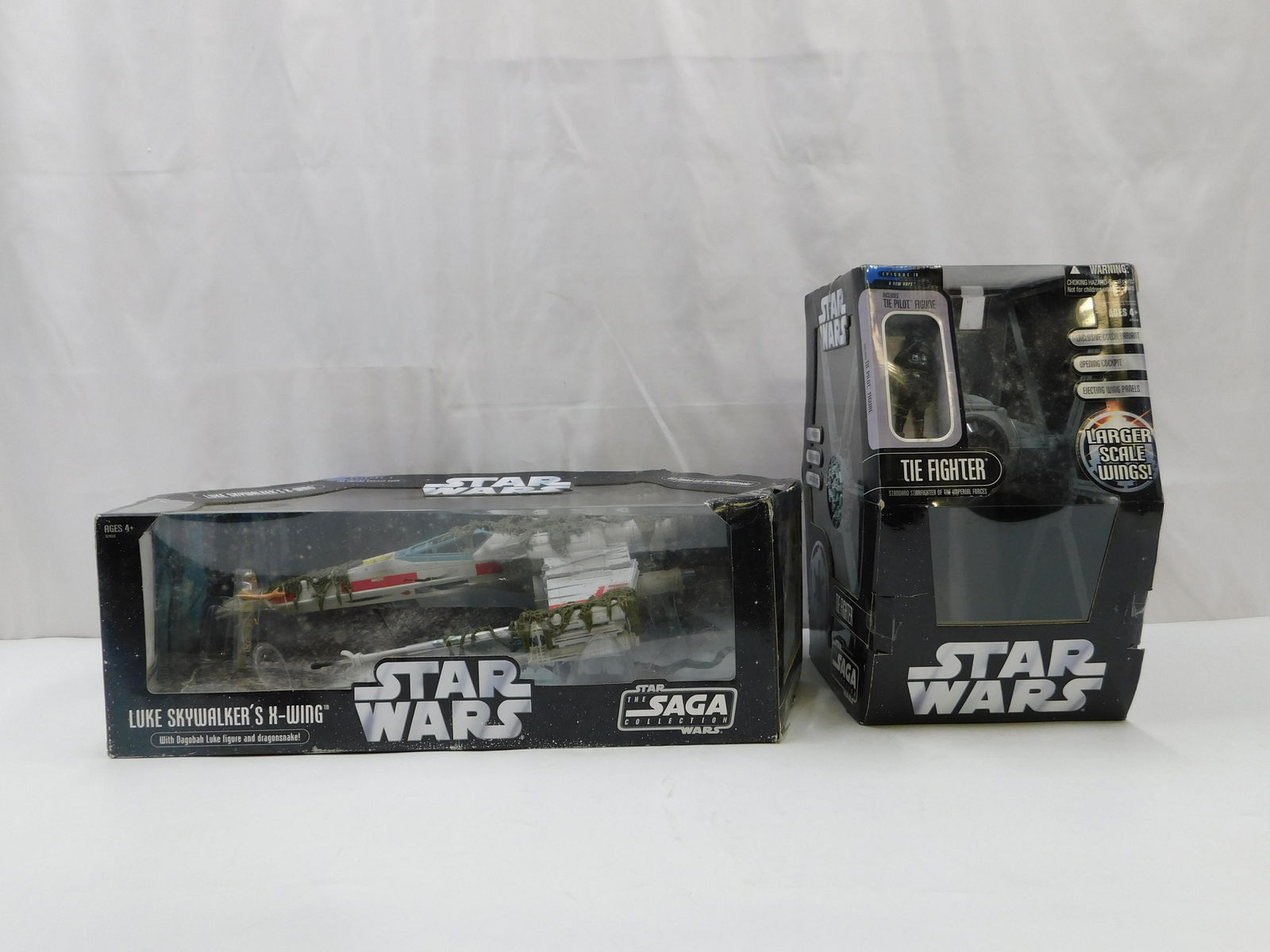 Lot of 2 Star Wars Saga Collection Vehicles (1 of 12)