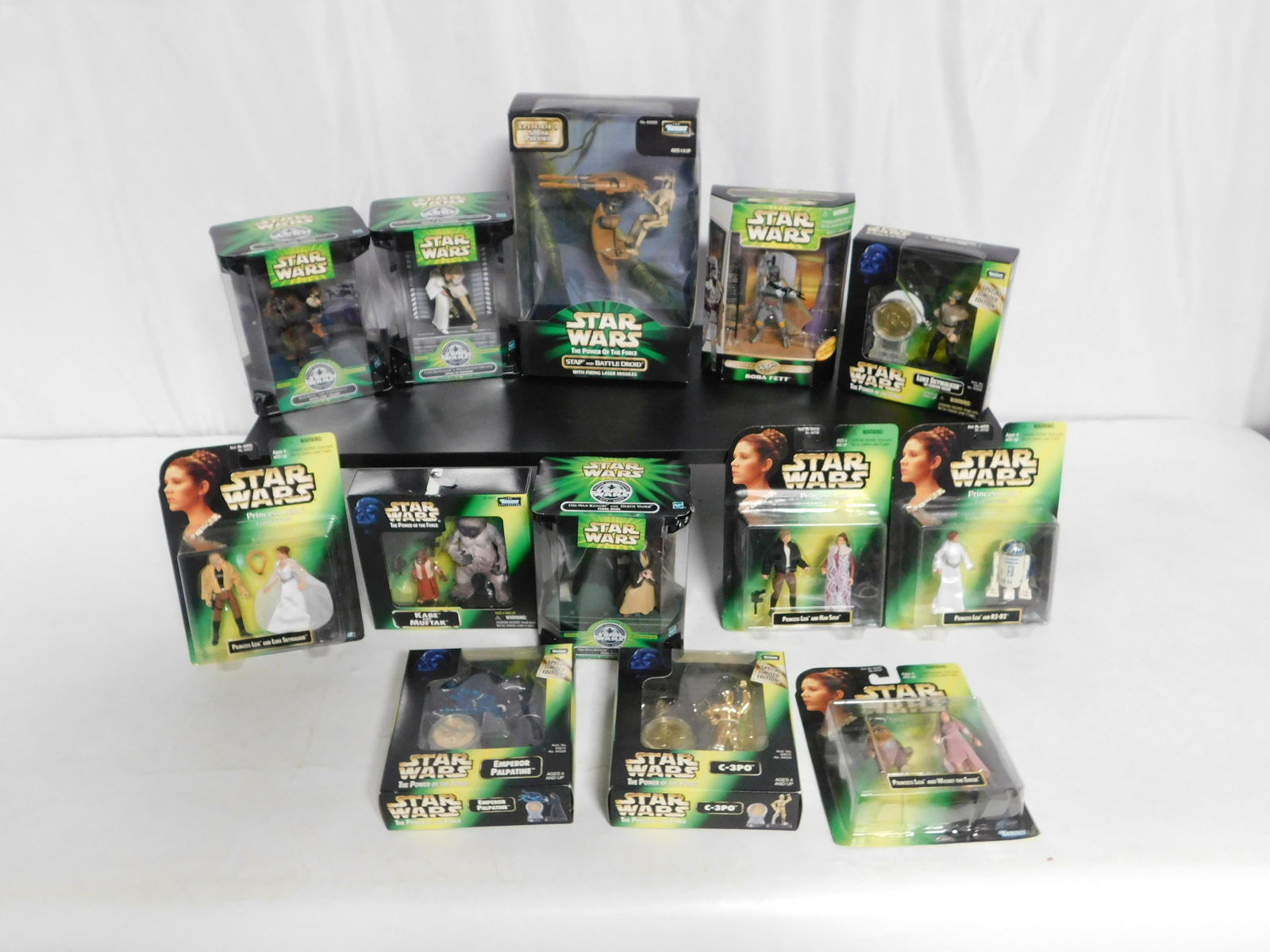 Large Lot of Mixed Star Wars Toys (1 of 6)