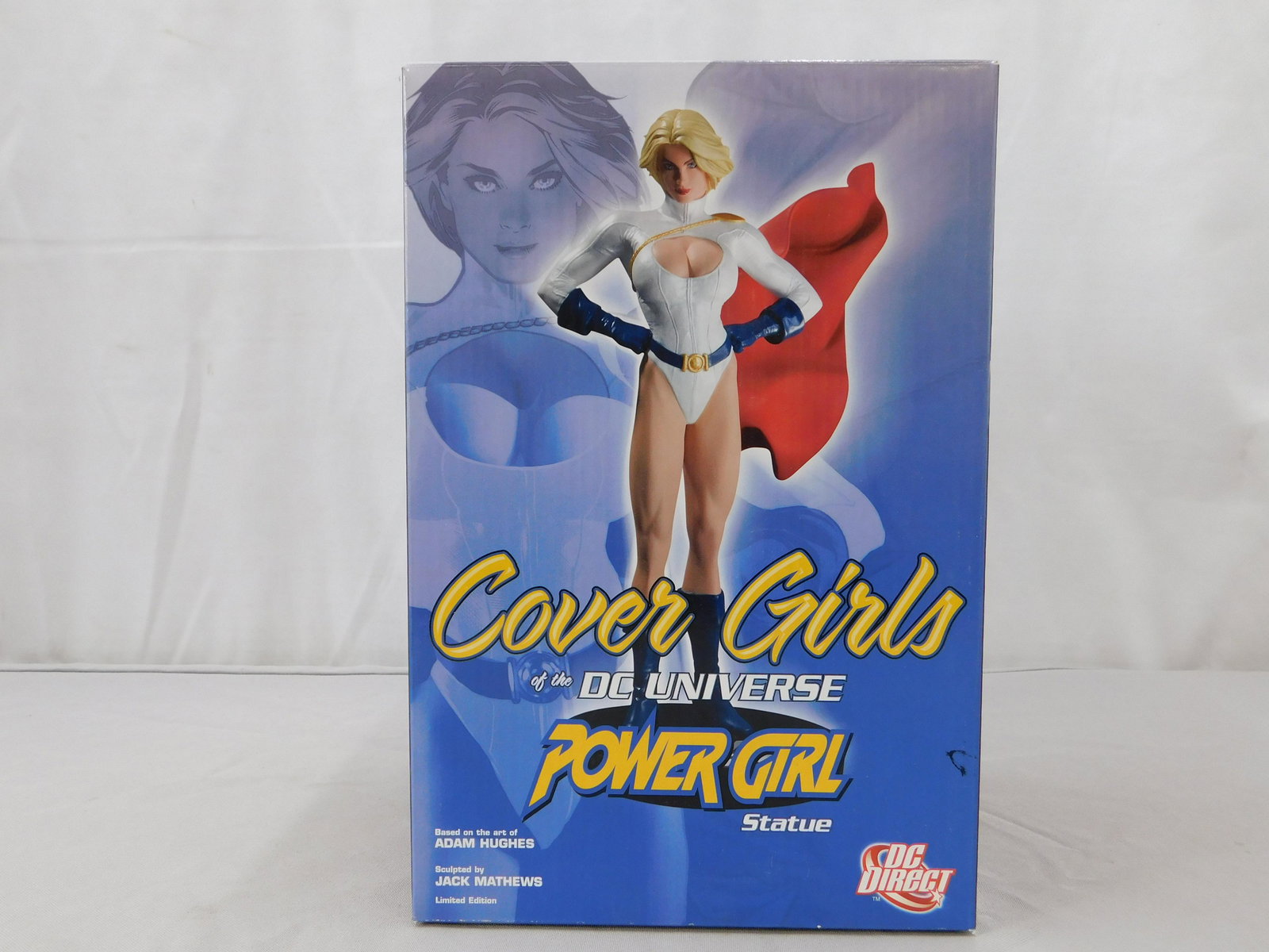 DC Direct Cover Girls Power Girl Statue (1 of 4)