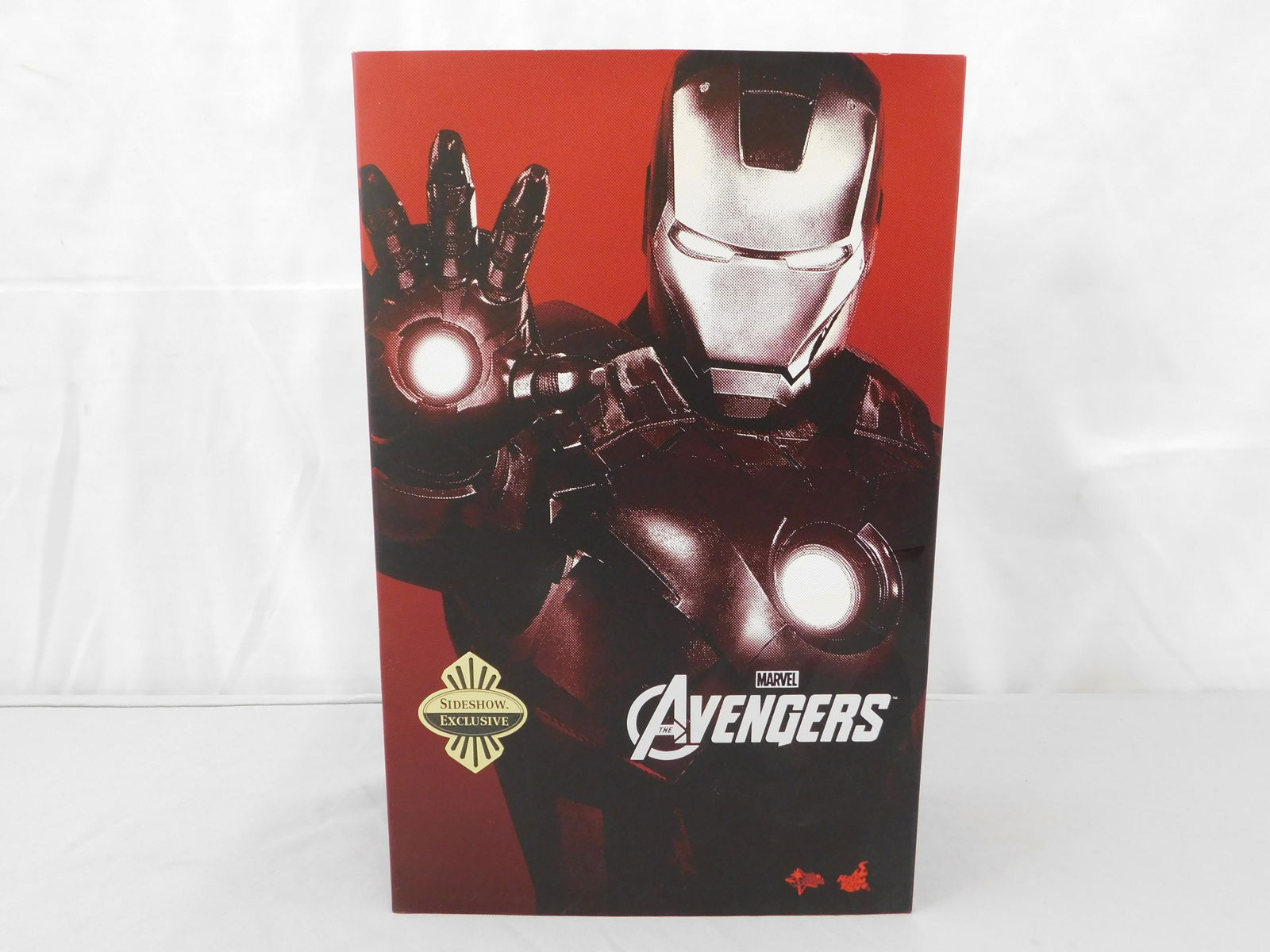 Hot Toys Marvel Avengers Iron Man Mark VII Figure: Hot Toys Marvel Avengers - Iron Man Mark VII - 1/6 Scale Collectible Figure - MMS 185 - Sideshow Exclusive. New in Box. All invoices must be paid within 24 hours of the sale. We offer multiple shippin