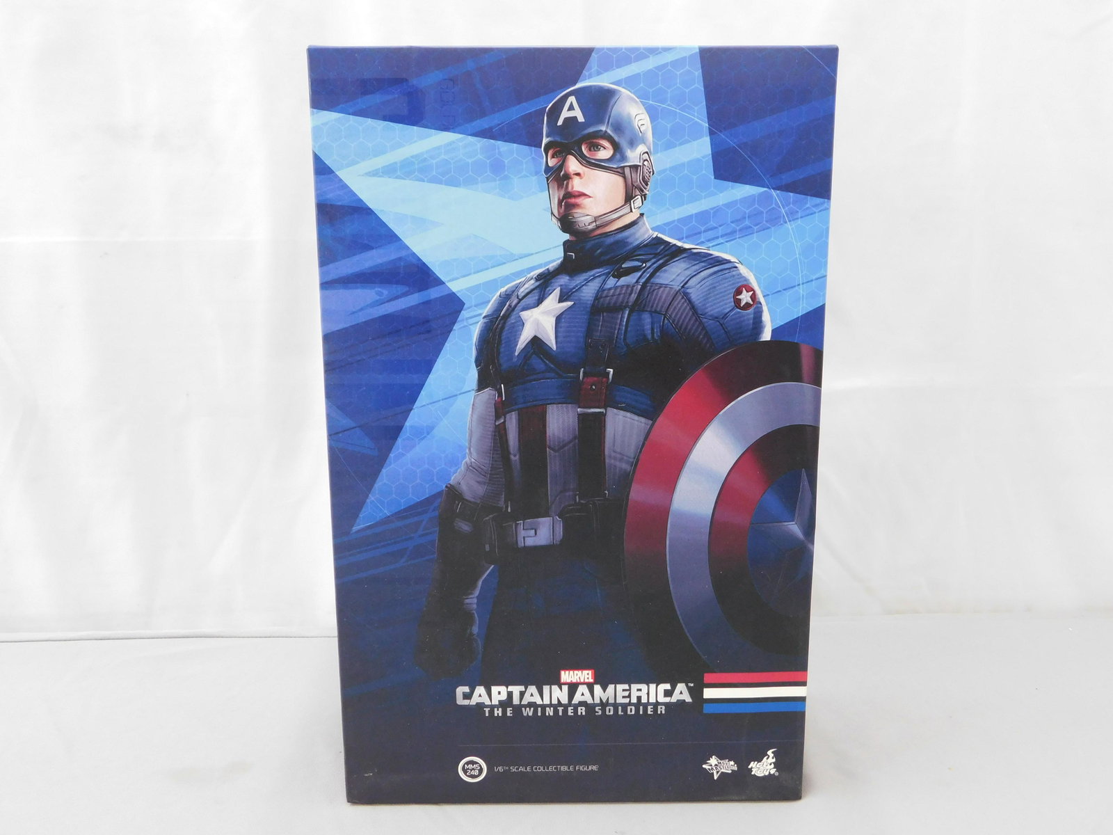 Hot Toys Golden Age Captain America Winter Soldier Figure (1 of 5)