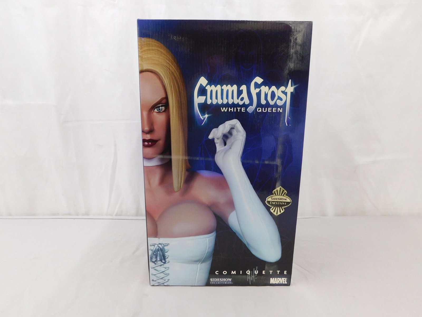 Sideshow Emma Frost Comiquette Statue (1 of 5)