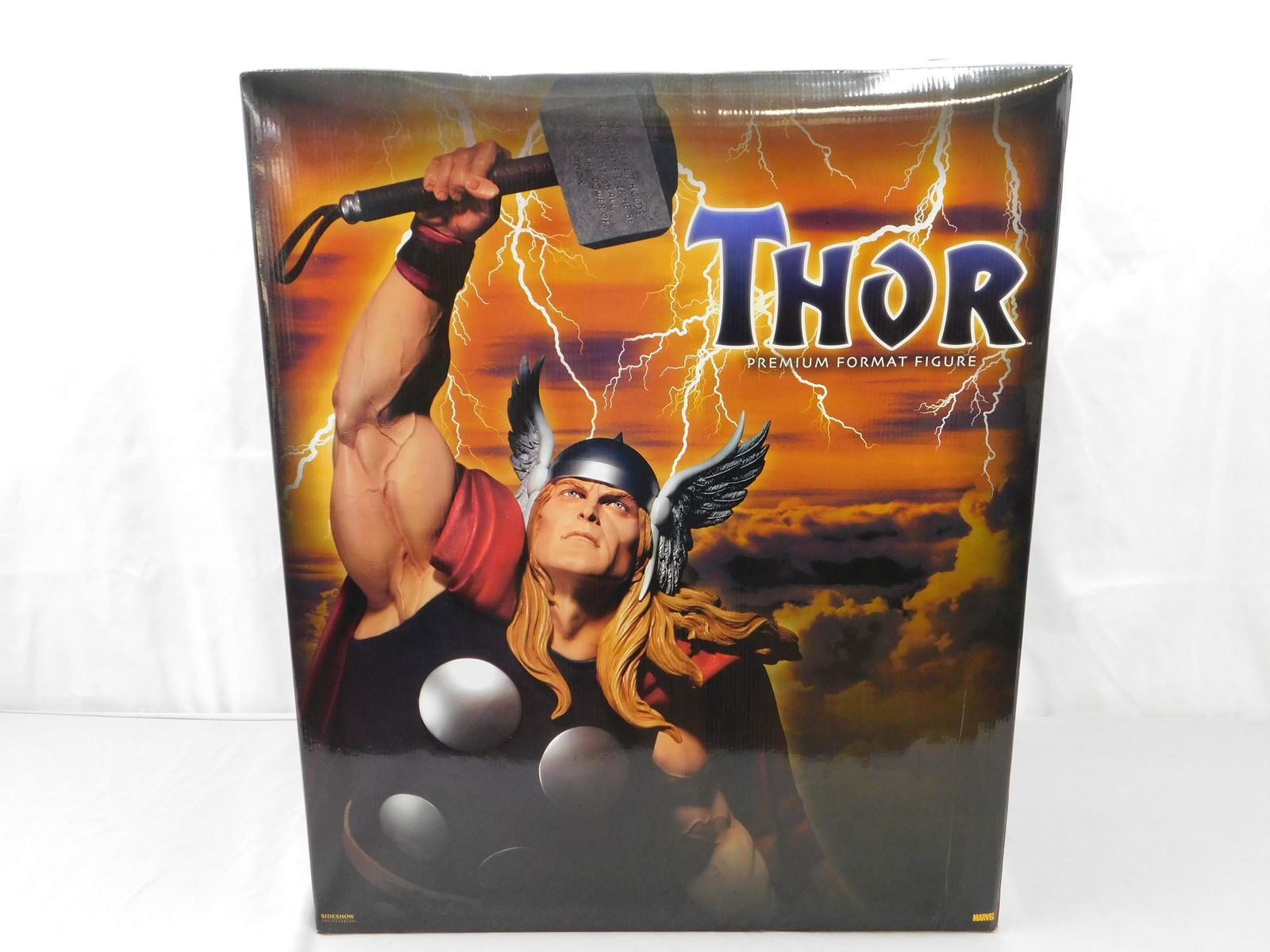 Sideshow Thor Premium Format Statue (1 of 5)