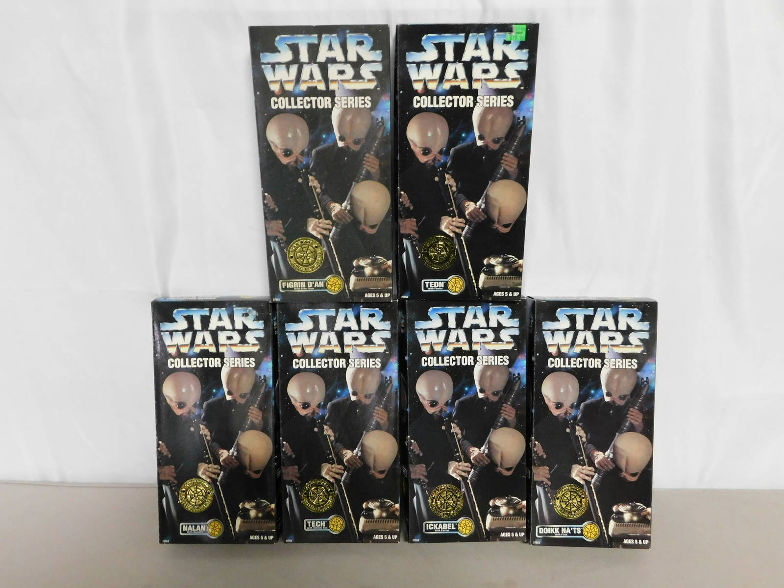 Lot Of 6 Star Wars Cantina Band Action Figures Auction