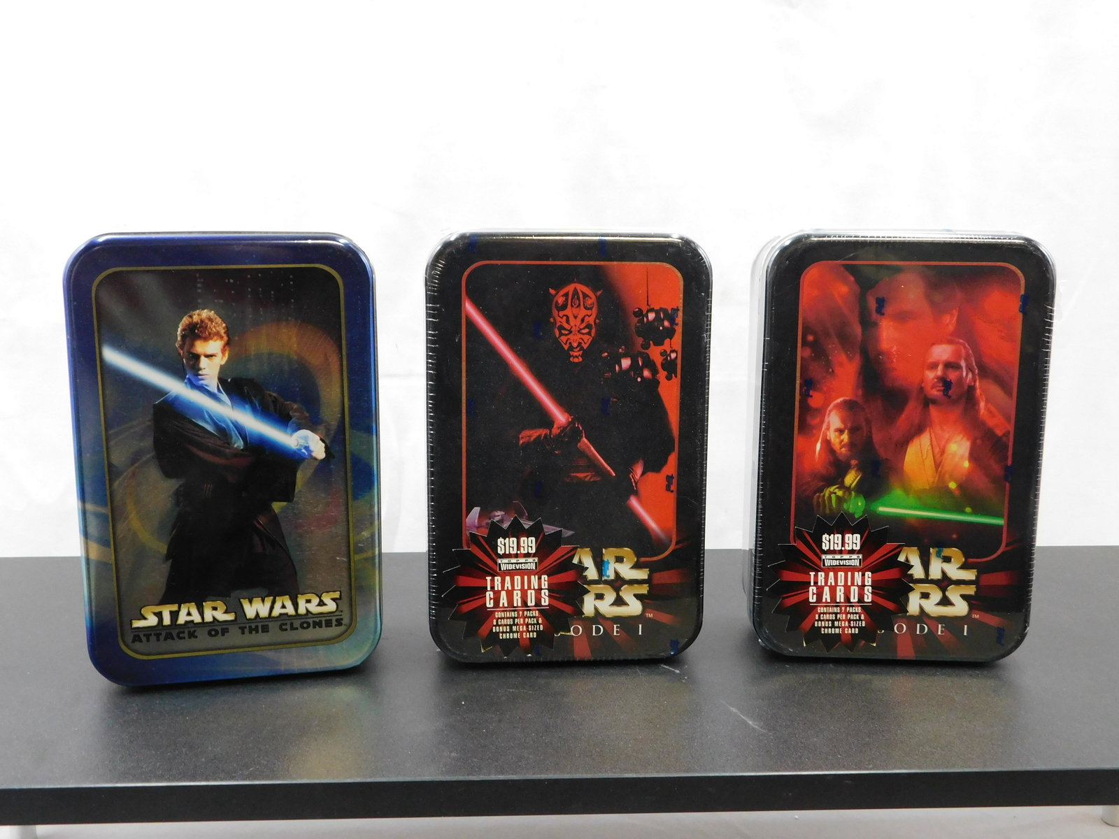 Lot of 3 Star Wars Trading Cards (1 of 6)