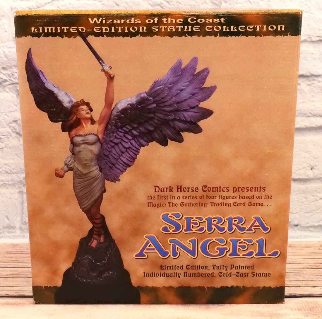Magic: The Gathering Serra Angel フィギュア Magic The Gathering Serra Angel Porcelain Statue