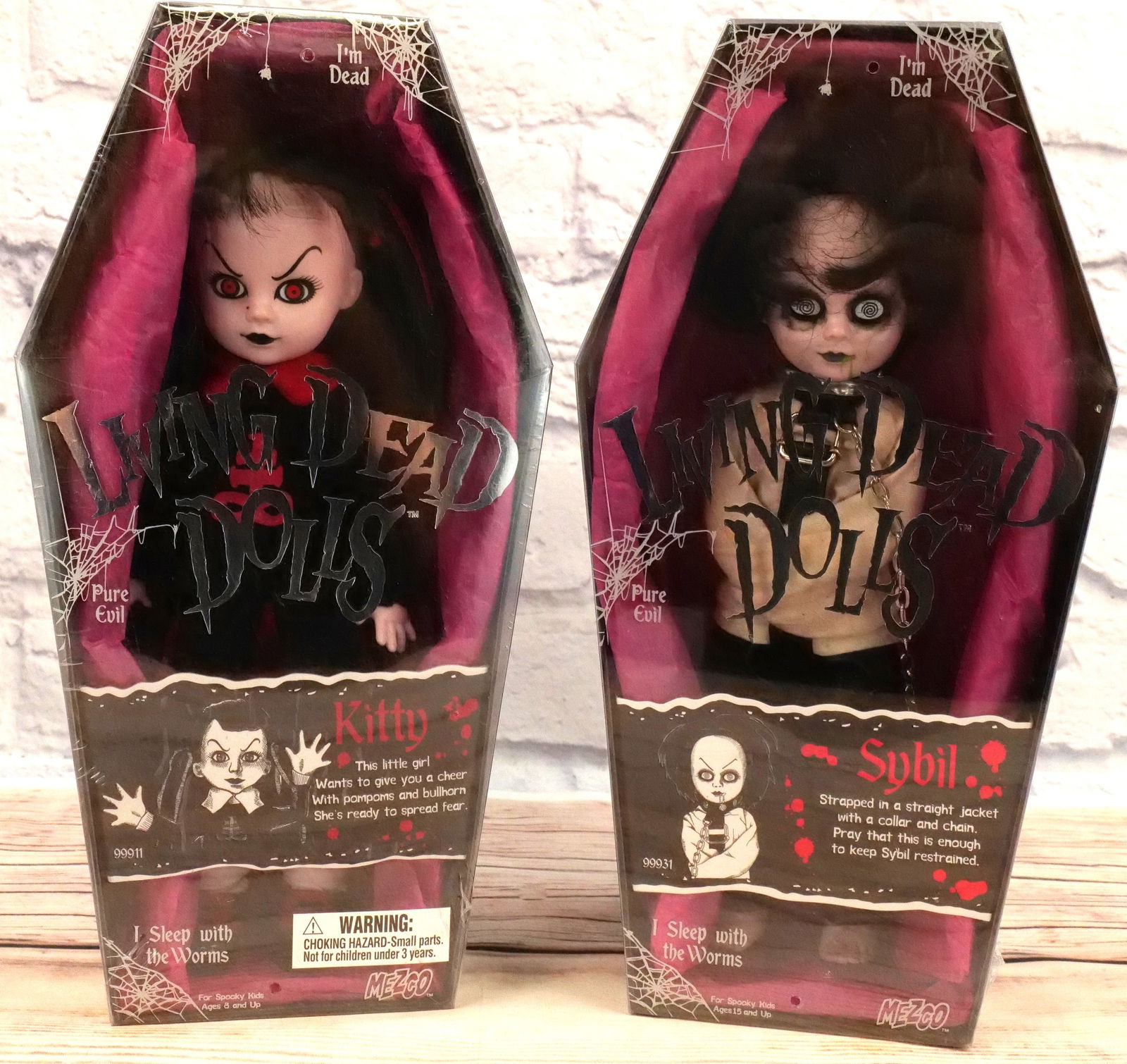 未開封 Living dead dolls シリーズ2 Kitty 未開封 Living dead dolls シリーズ2 Kitty 未開封 Living dead