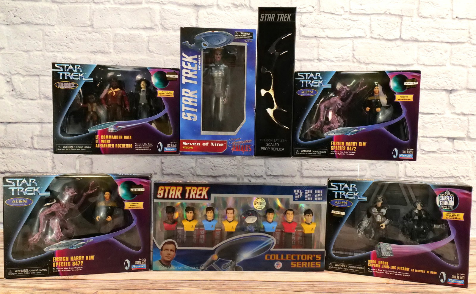 Lot of Star Trek Toys and Collectibles (1 of 20)