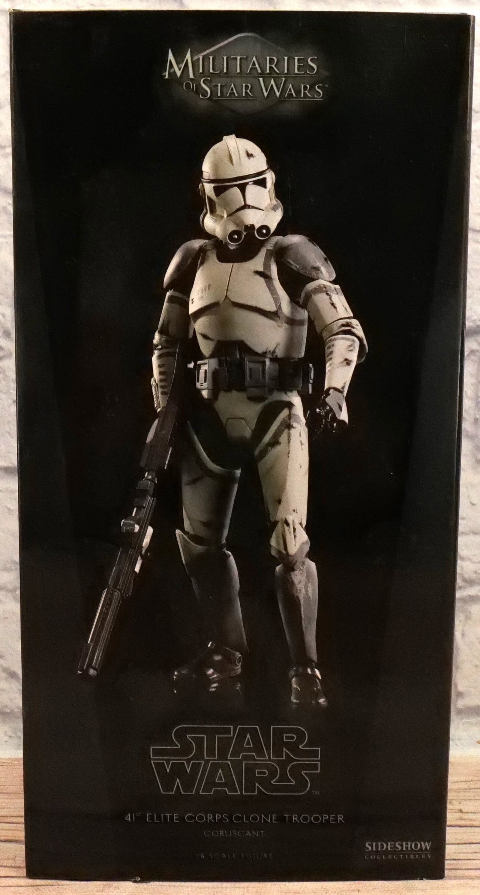 Sideshow Militaries of Star Wars 41st Elite Corps Clone Trooper (1 of 7)