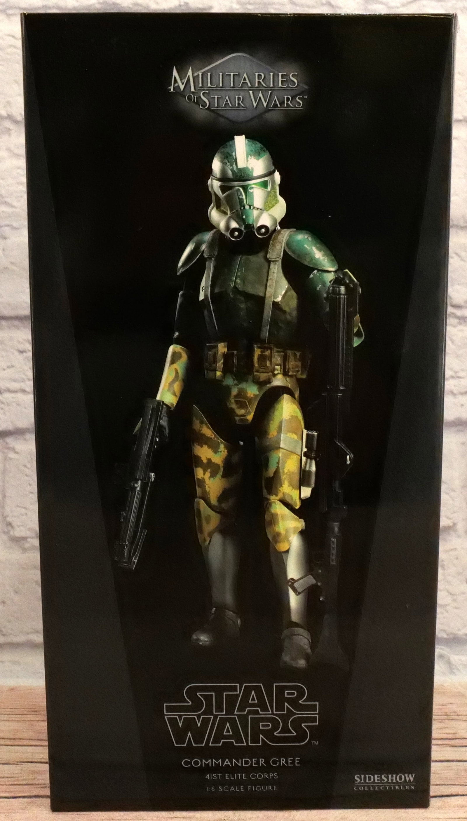 Sideshow Militaries of Star Wars Commander Gree (1 of 7)