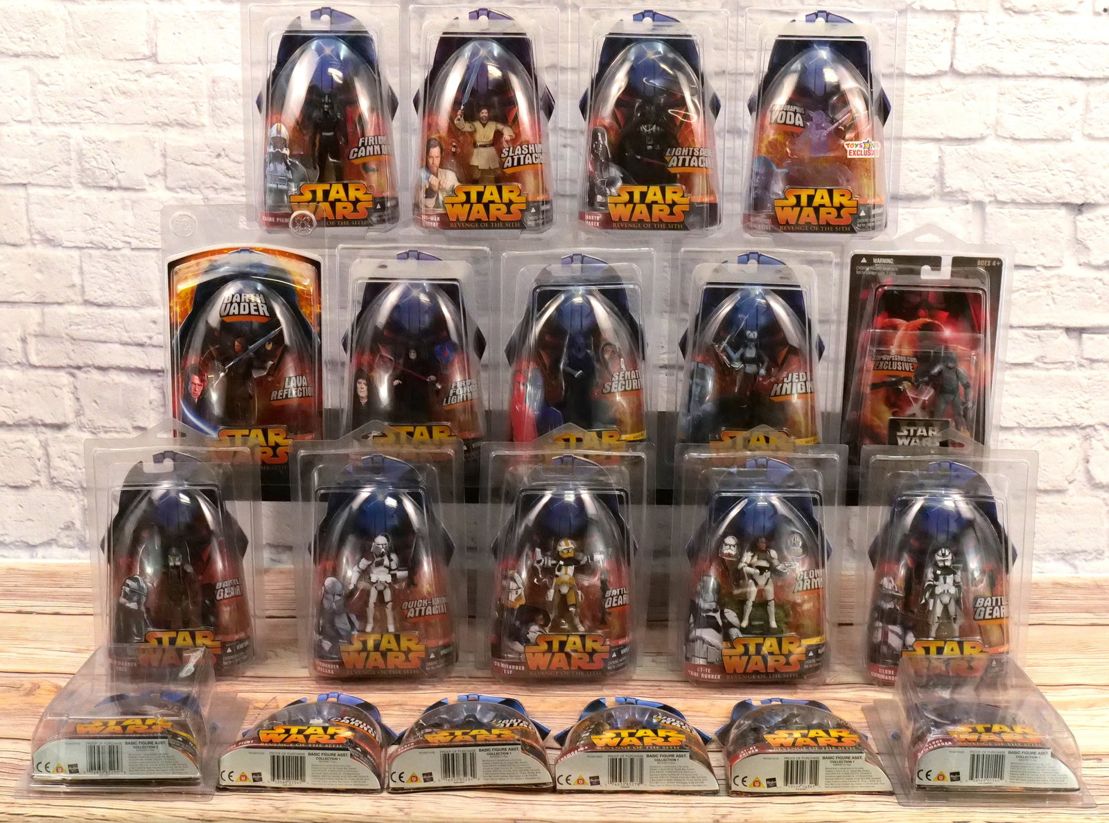Lot of 20 Star Wars ROTS 3.75" Action Figures (1 of 11)