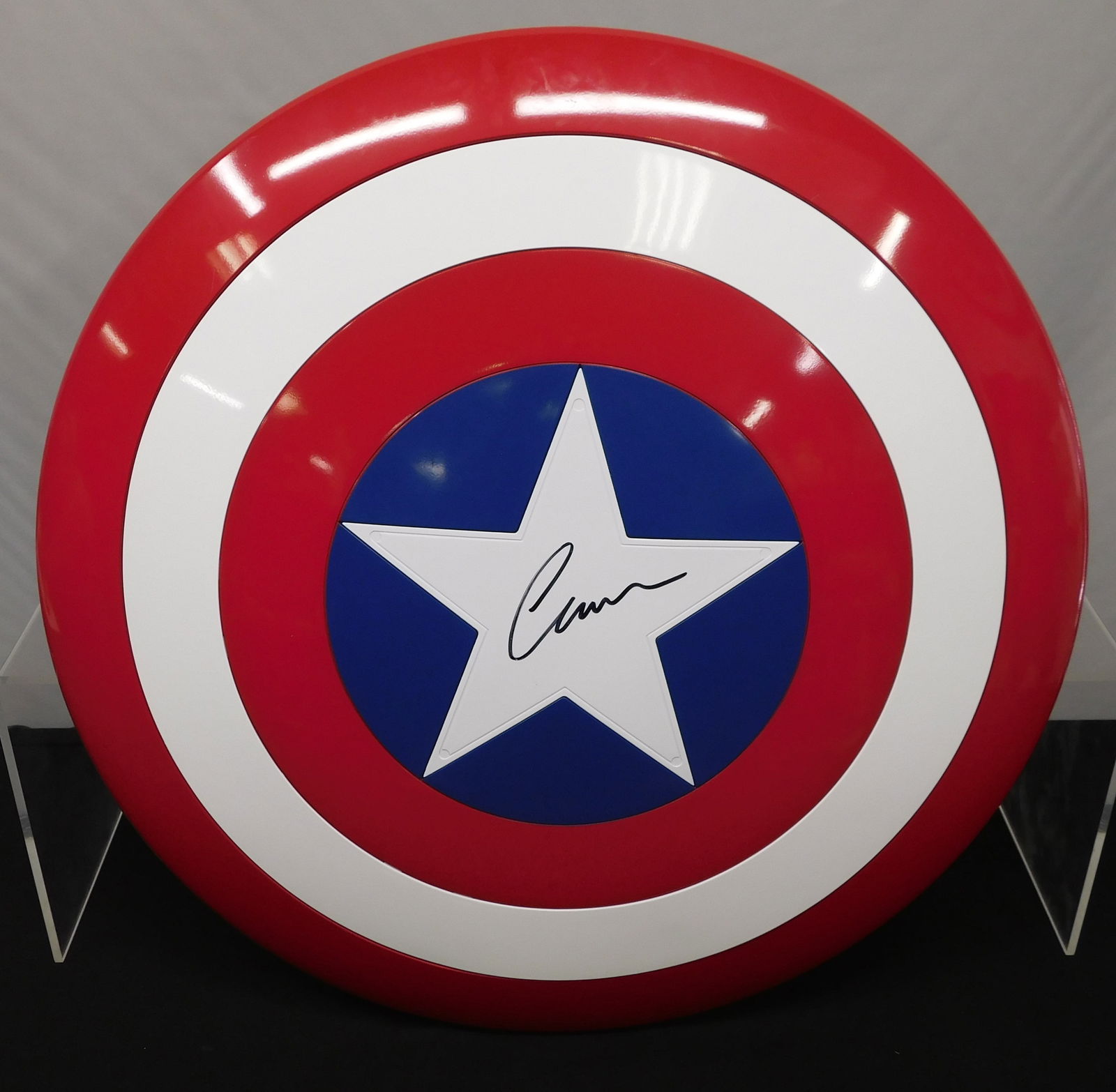 Chris Evans Autographed Captain America Shield - Beckett (1 of 4)