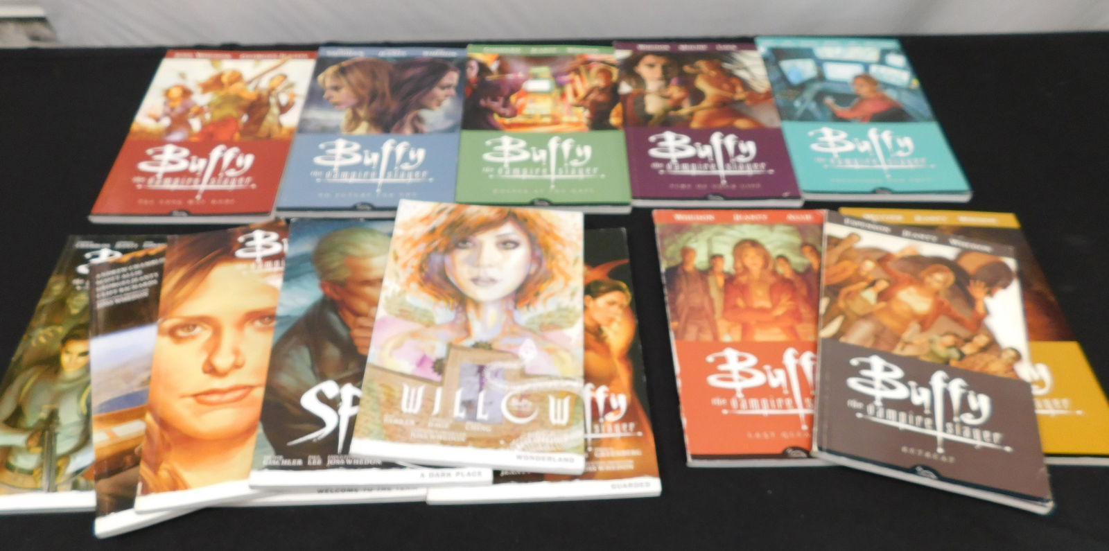 Lot of Buffy the Vampire Slayer TPB- Season 8 & 9 (1 of 4)
