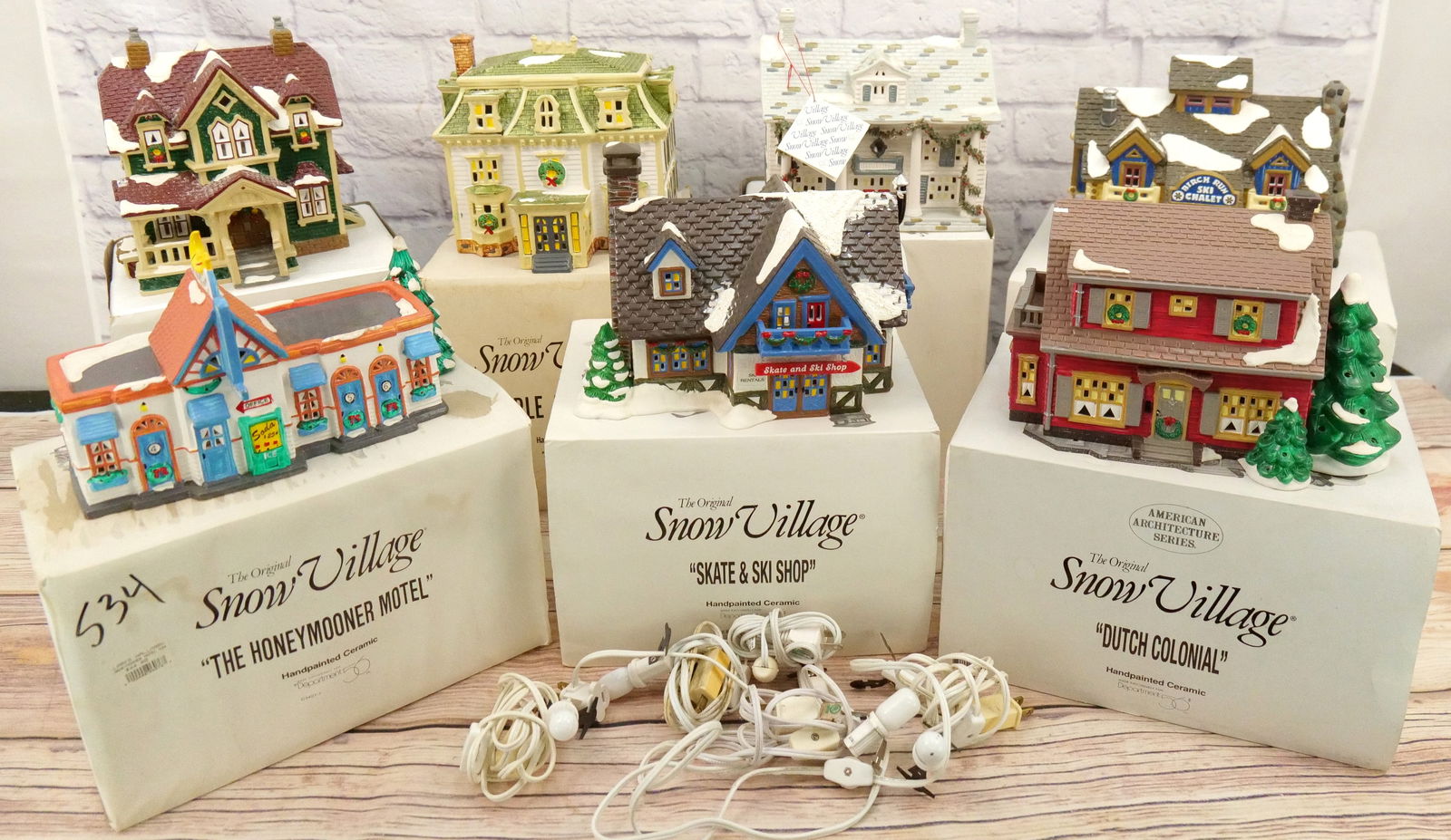 Lot of 7 Department 56 Snow Village Houses (1 of 7)