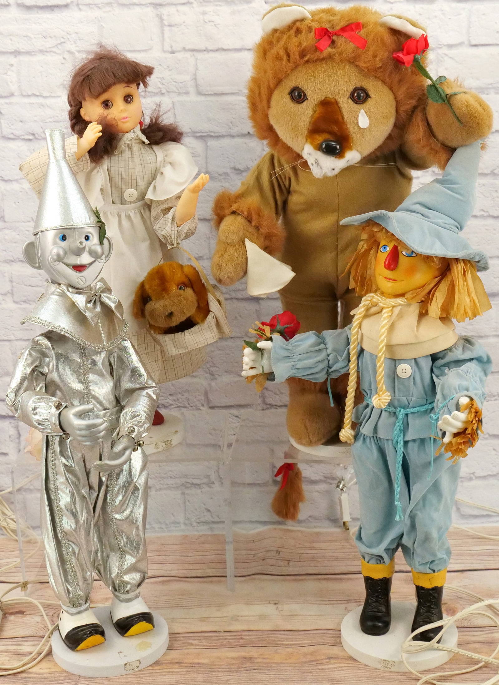 Lot Of 4 Animated Wizard Of Oz Figures Auction