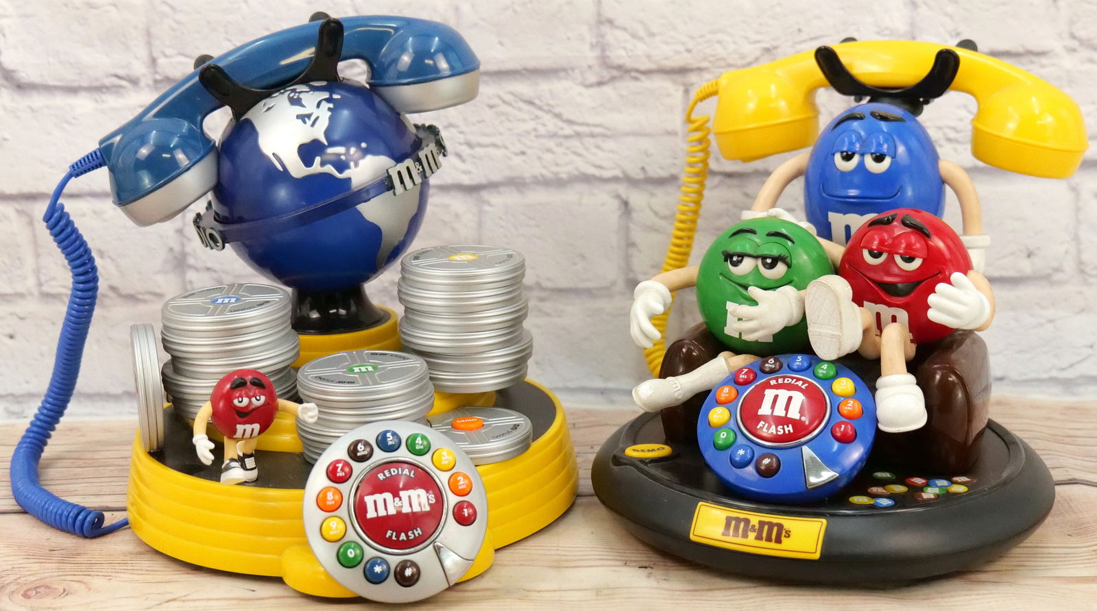 Lot of 2 M&M's Novelty Telephones (1 of 7)