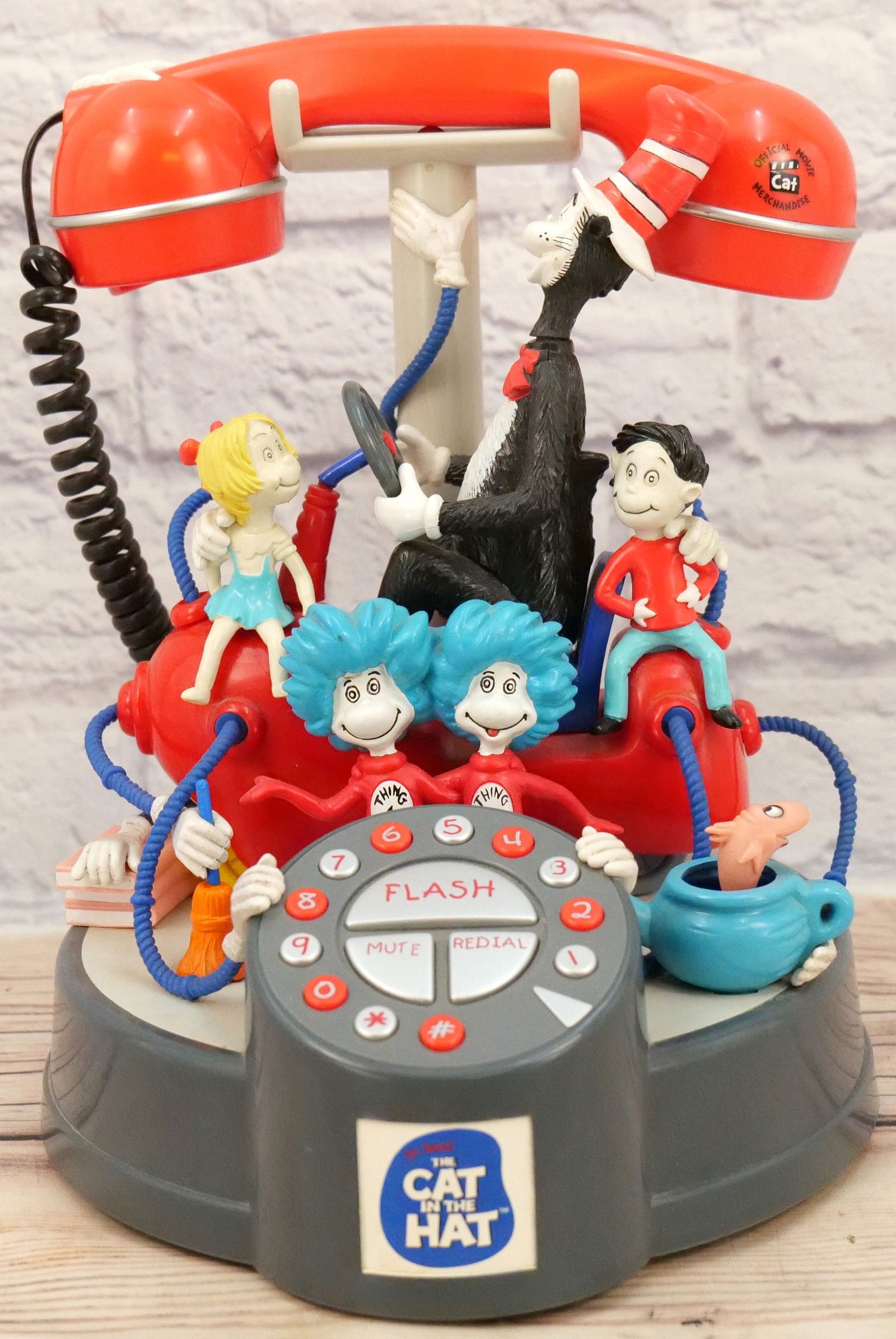 Dr. Seuss The Cat in the Hat Novelty Telephone (1 of 5)