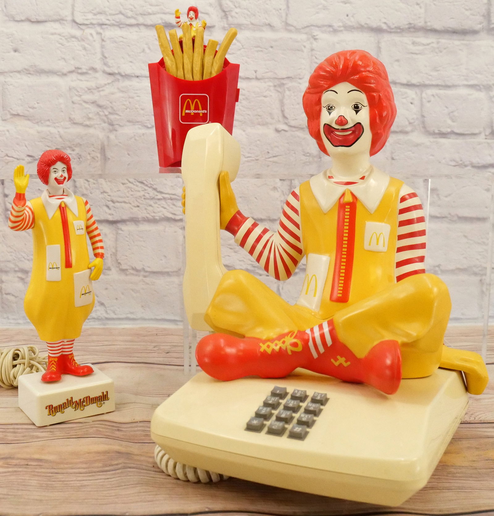 Lot of 3 McDonalds Novelty Telephones (1 of 7)