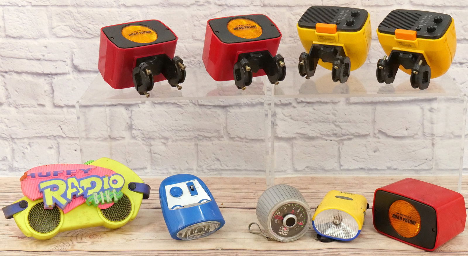 Lot of 9 Bicycle Radios (1 of 8)