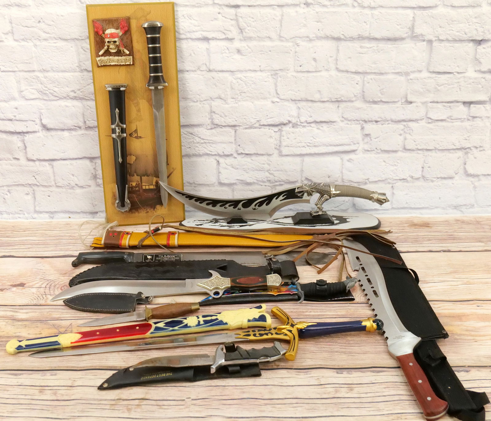 Lot of Knives and Fantasy Swords (1 of 8)