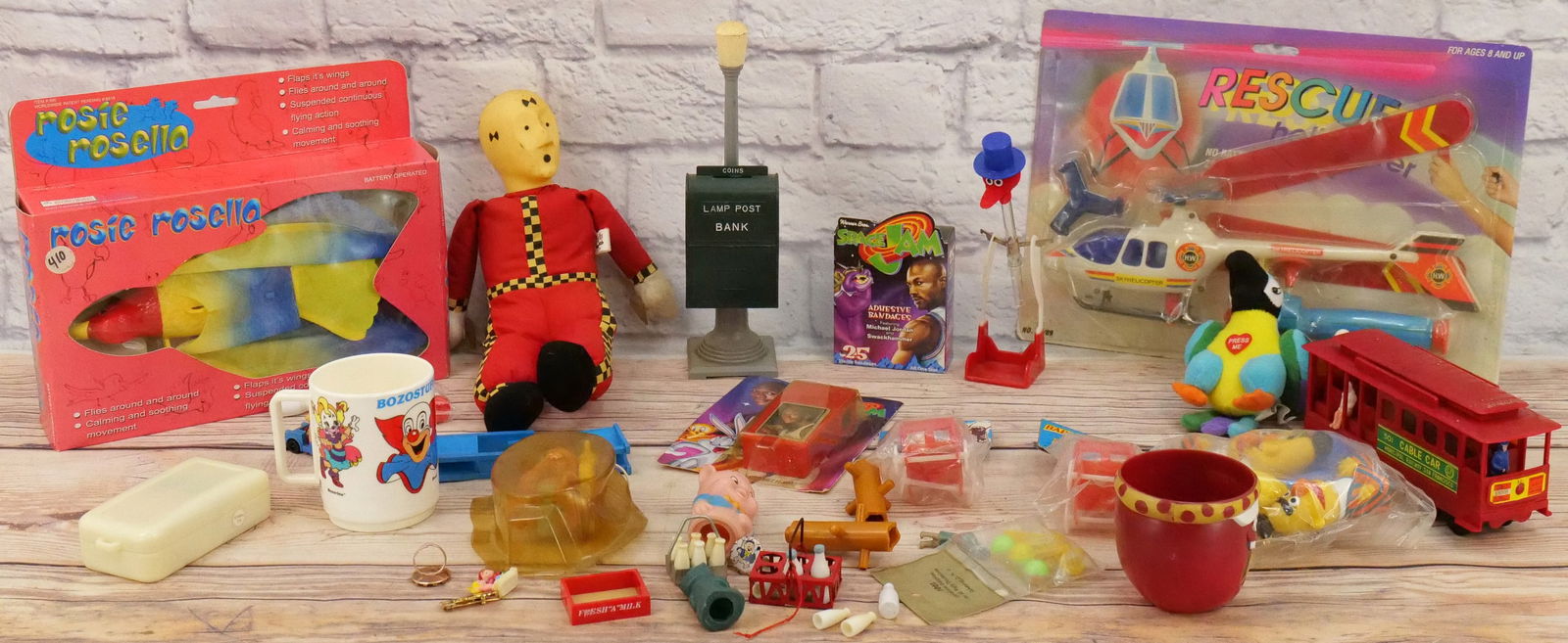 Mixed Lot of Toys (1 of 4)