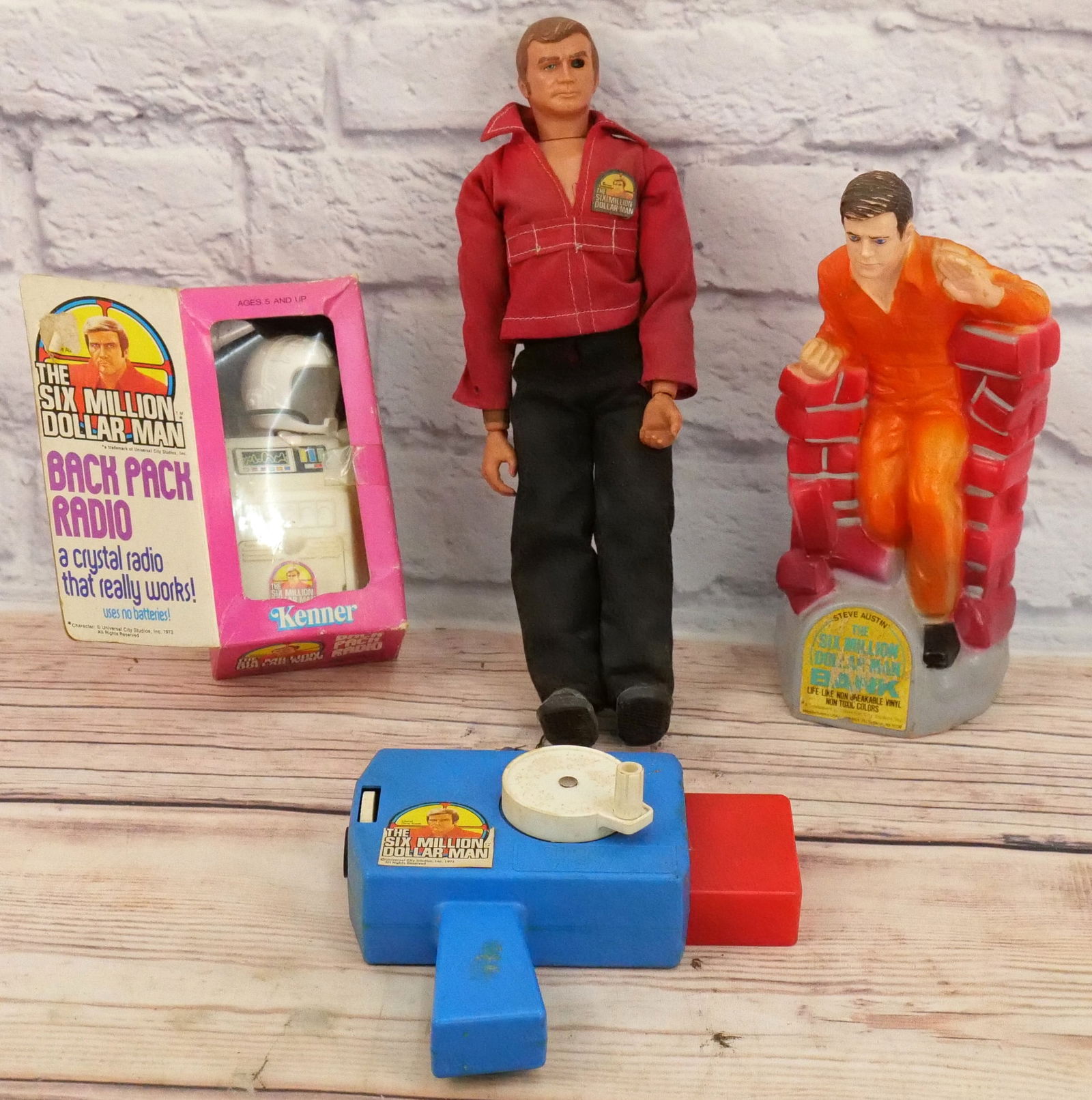 Lot of Six Million Dollar Man Collectibles (1 of 4)