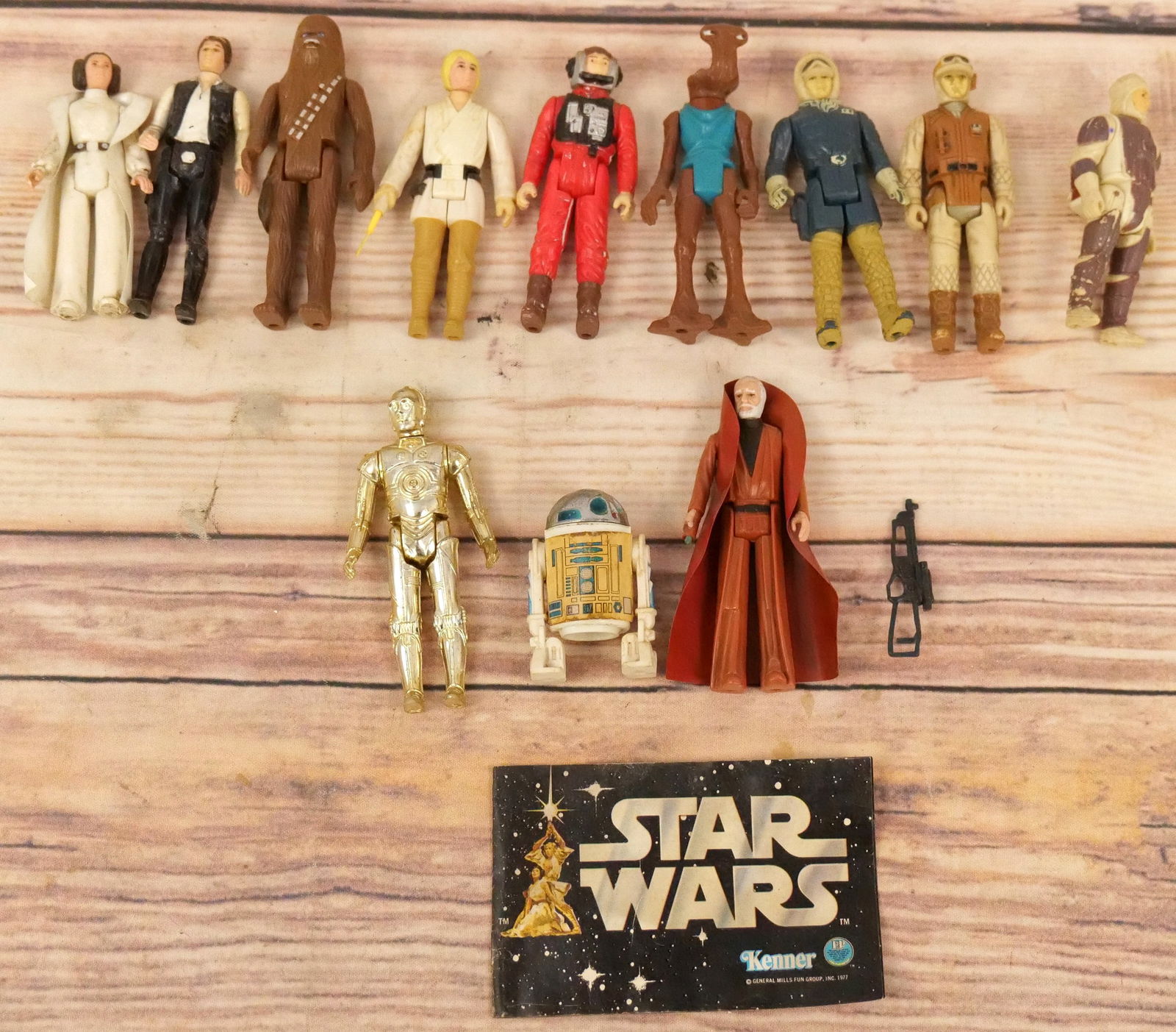 Lot of 12 Vintage Star Wars Figures (1 of 5)