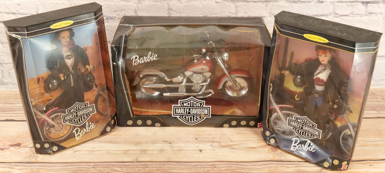 Lot of 3 Harley Davidson Barbie Items (1 of 8)