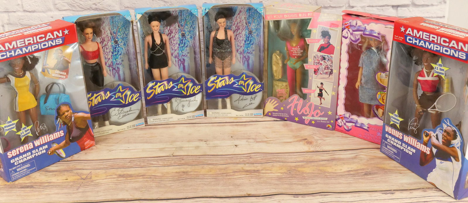 Lot of 7 Collector Dolls (1 of 8)