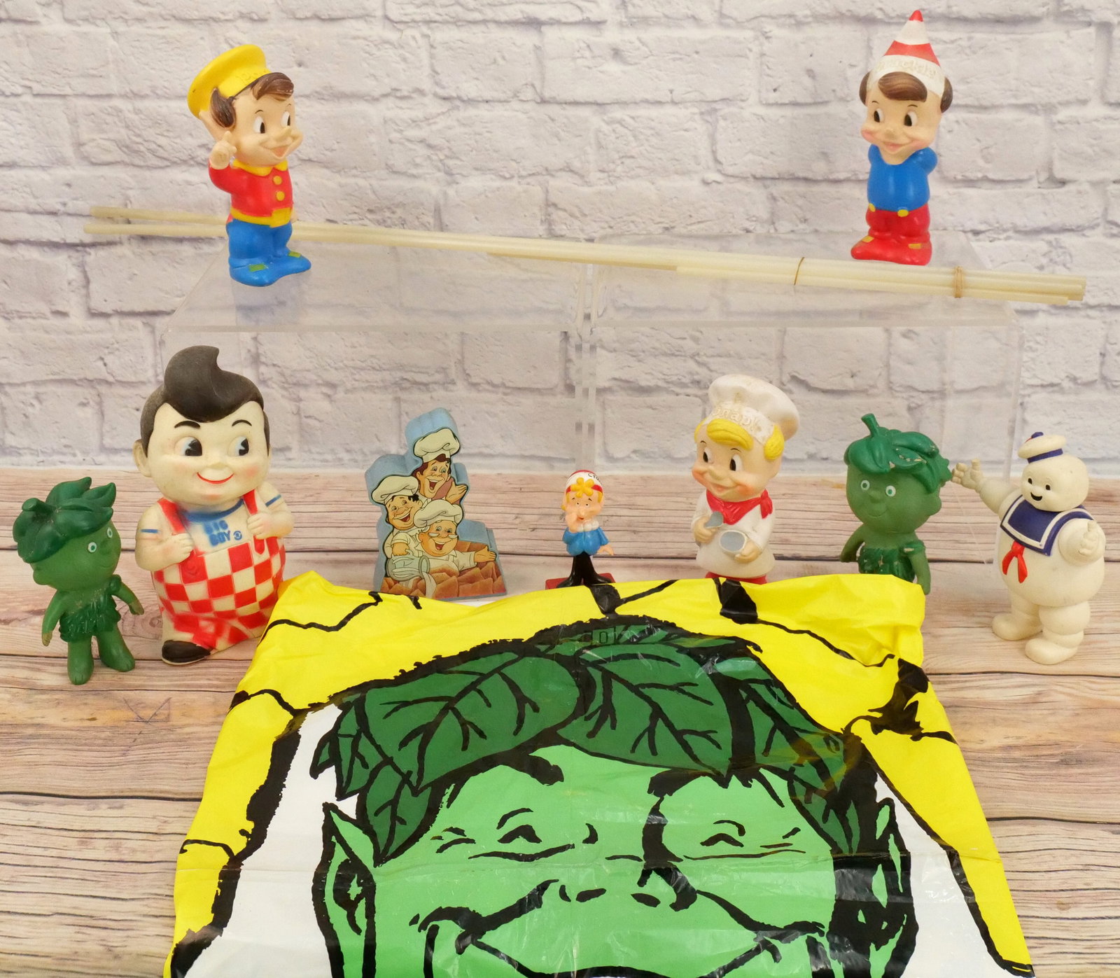 Lot of Collectible/Advertising Items (1 of 7)