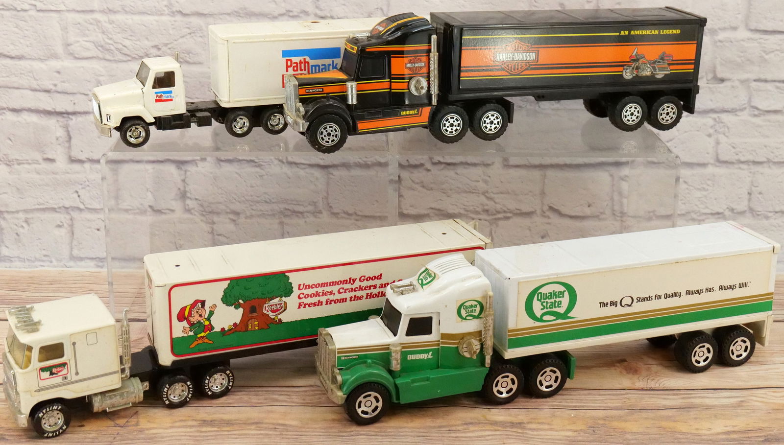 Lot of Diecast Tractor Trailer (1 of 6)