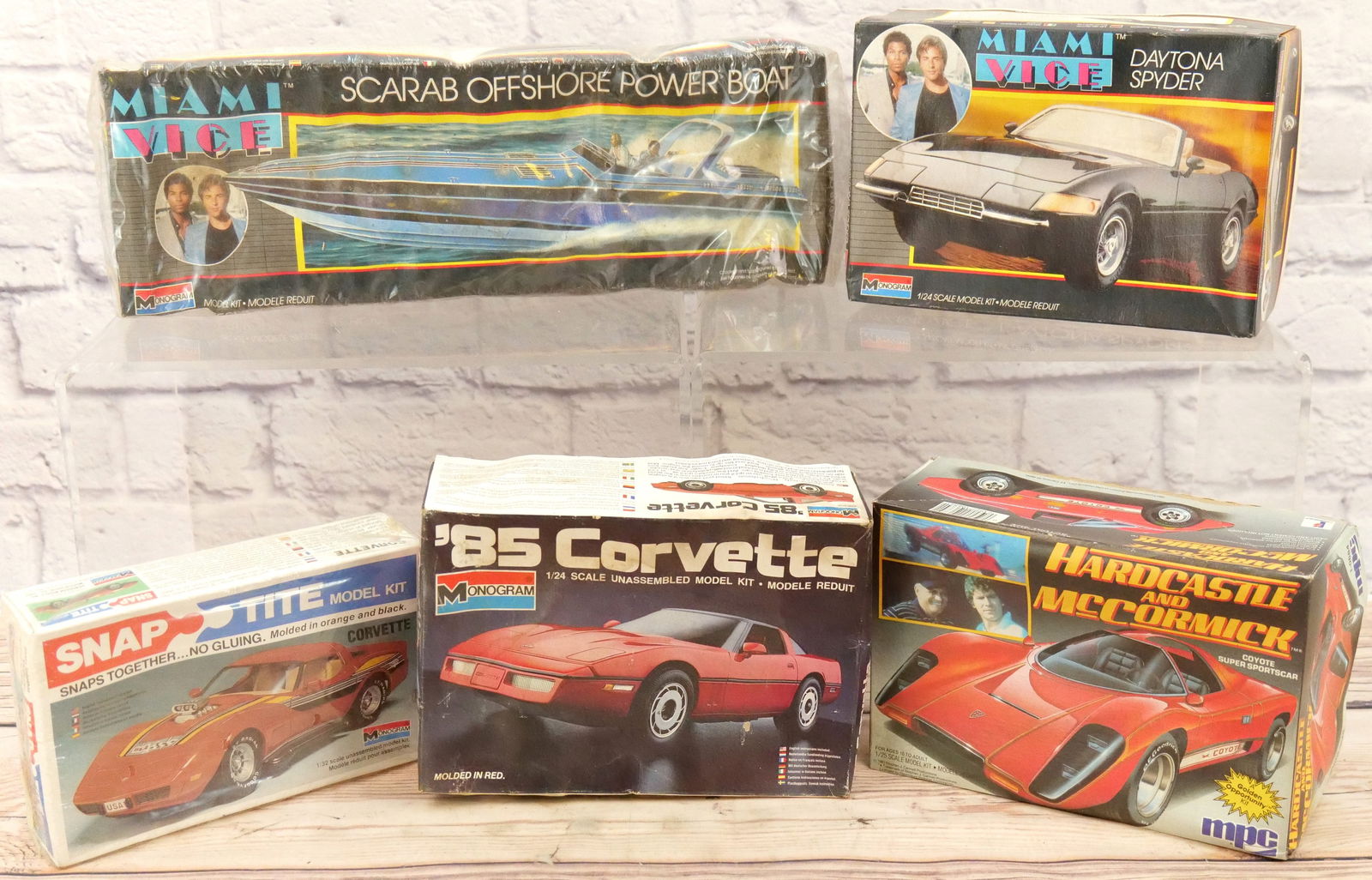 Lot of 5 Model Kits (1 of 7)