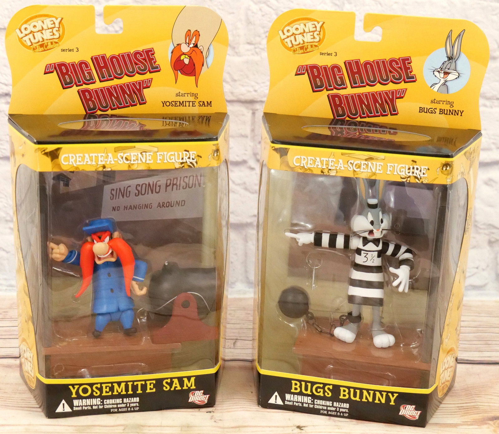 Lot of 2 DC Direct Looney Tunes Figures: Lot of 2 DC Direct Looney Tunes "Big House Bunny" Create-A-Scene Figures including Yosemite Sam and Bugs Bunny. Both New in Package. All invoices must be paid within 24 hours of the sale. We offer mul