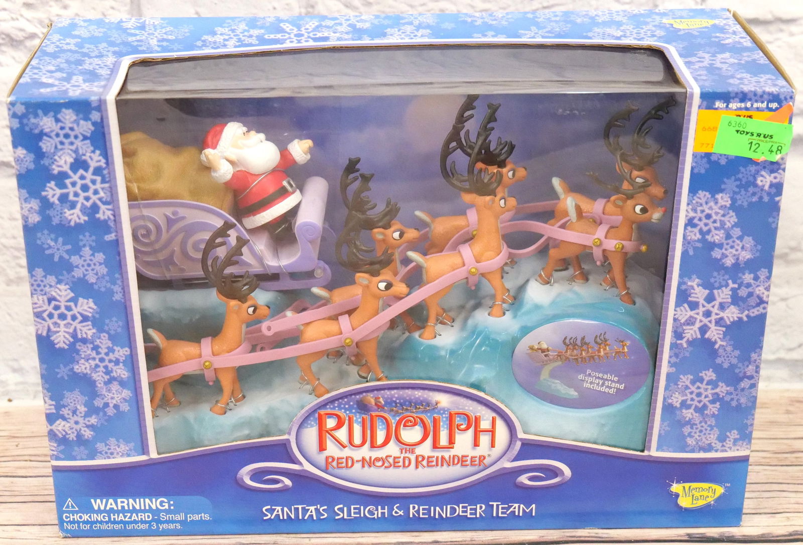 Rudolph the Red-Nosed Reindeer Santa's Sleigh & Reindeer Team (1 of 8)