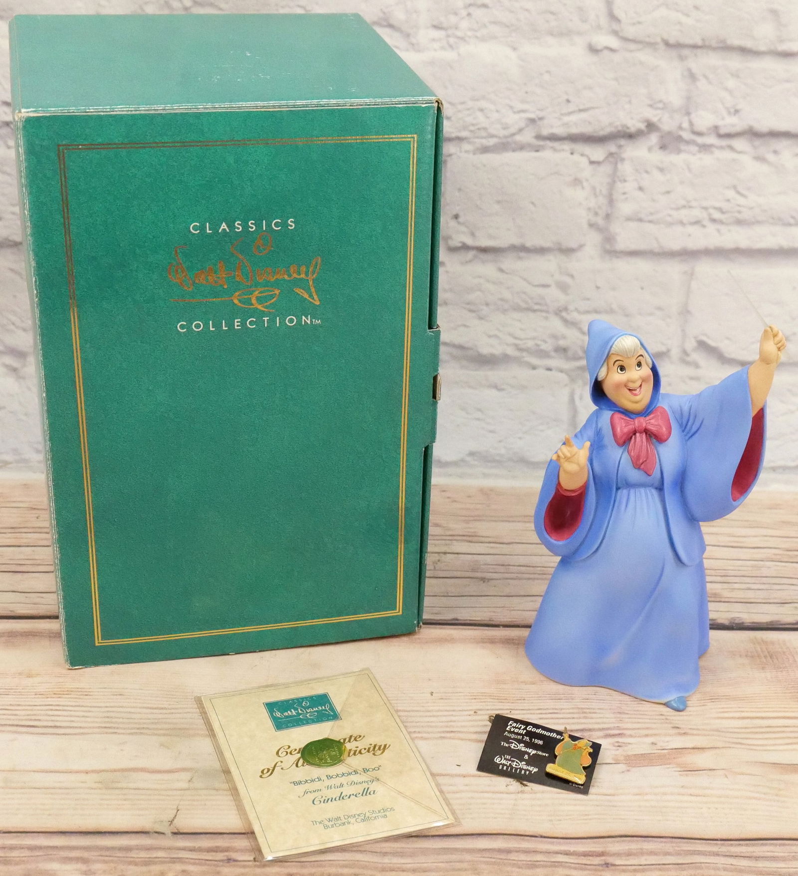 WDCC "Bibbidi Bobbidi Boo" Fairy Godmother Figurine (1 of 6)