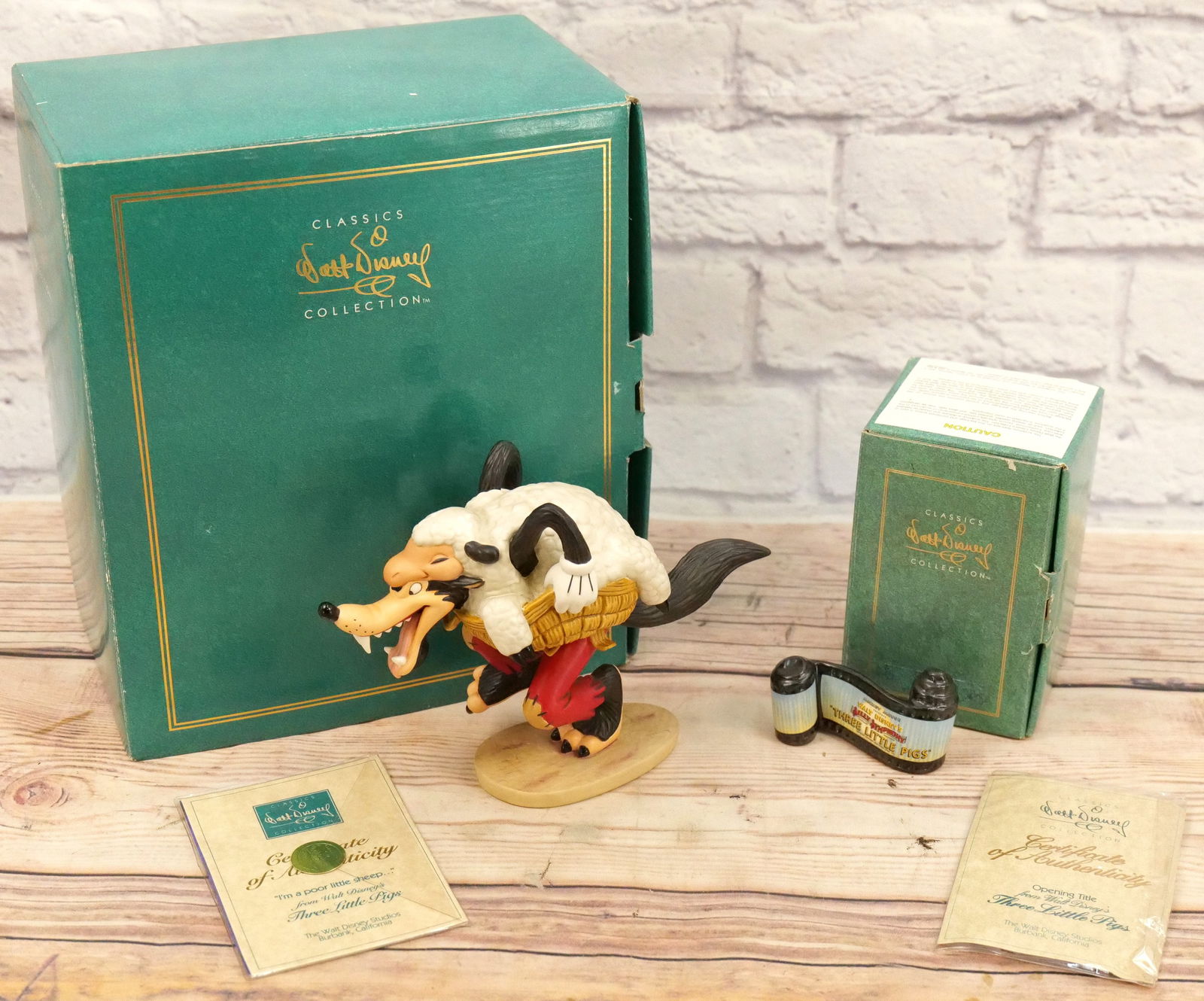 Lot of 2 WDCC Three Little Pigs Porcelain Figurines (1 of 7)