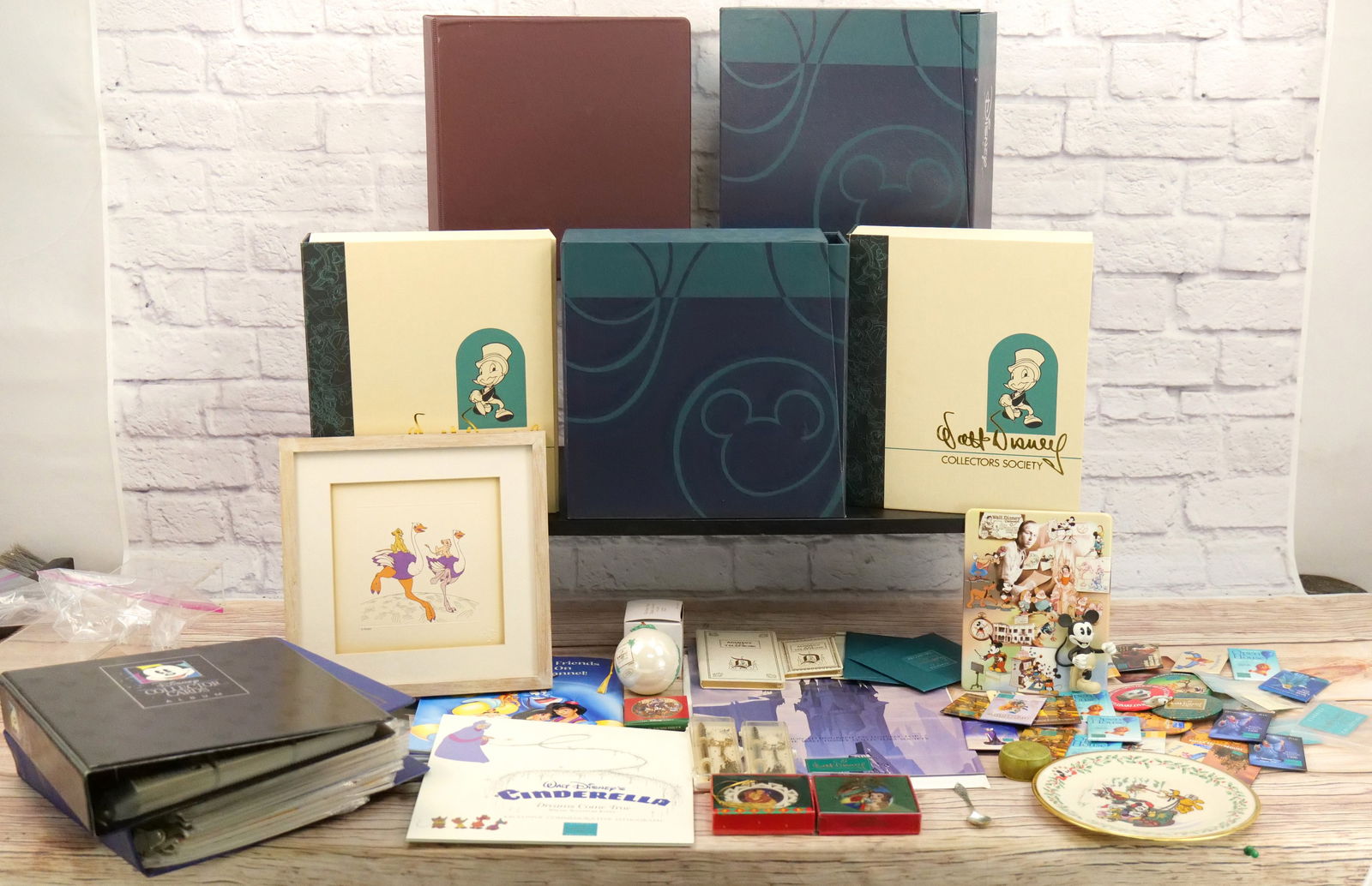 Lot of Mixed Disney Items (1 of 10)