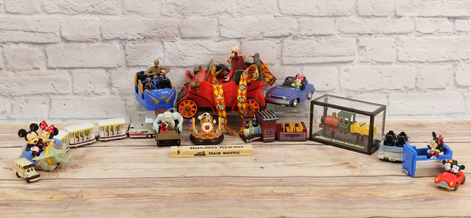 Lot of Disney Plastic Toys (1 of 11)