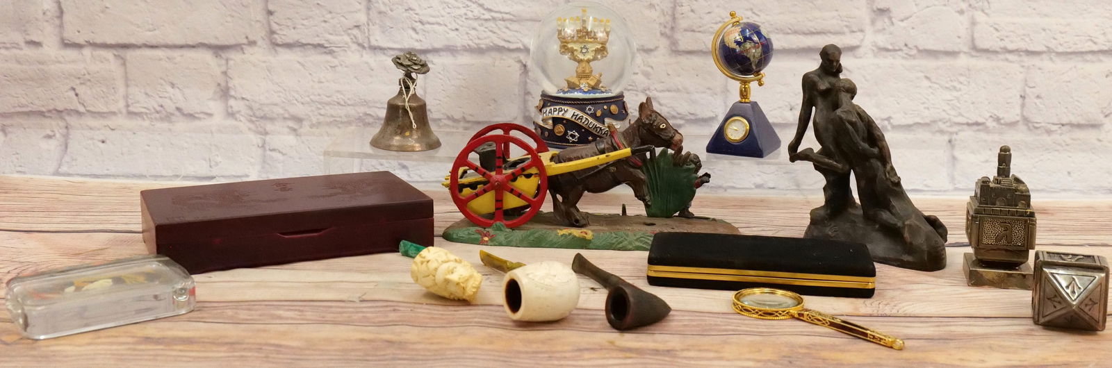 Group Lot of Desk and Decorative Items (1 of 10)