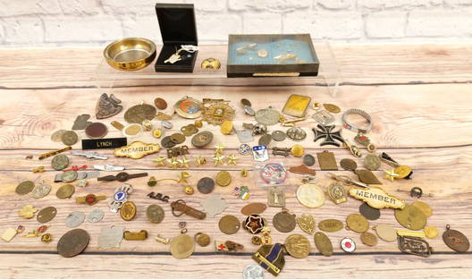 Gold Cufflinks, Tie Pins & Tie Clips