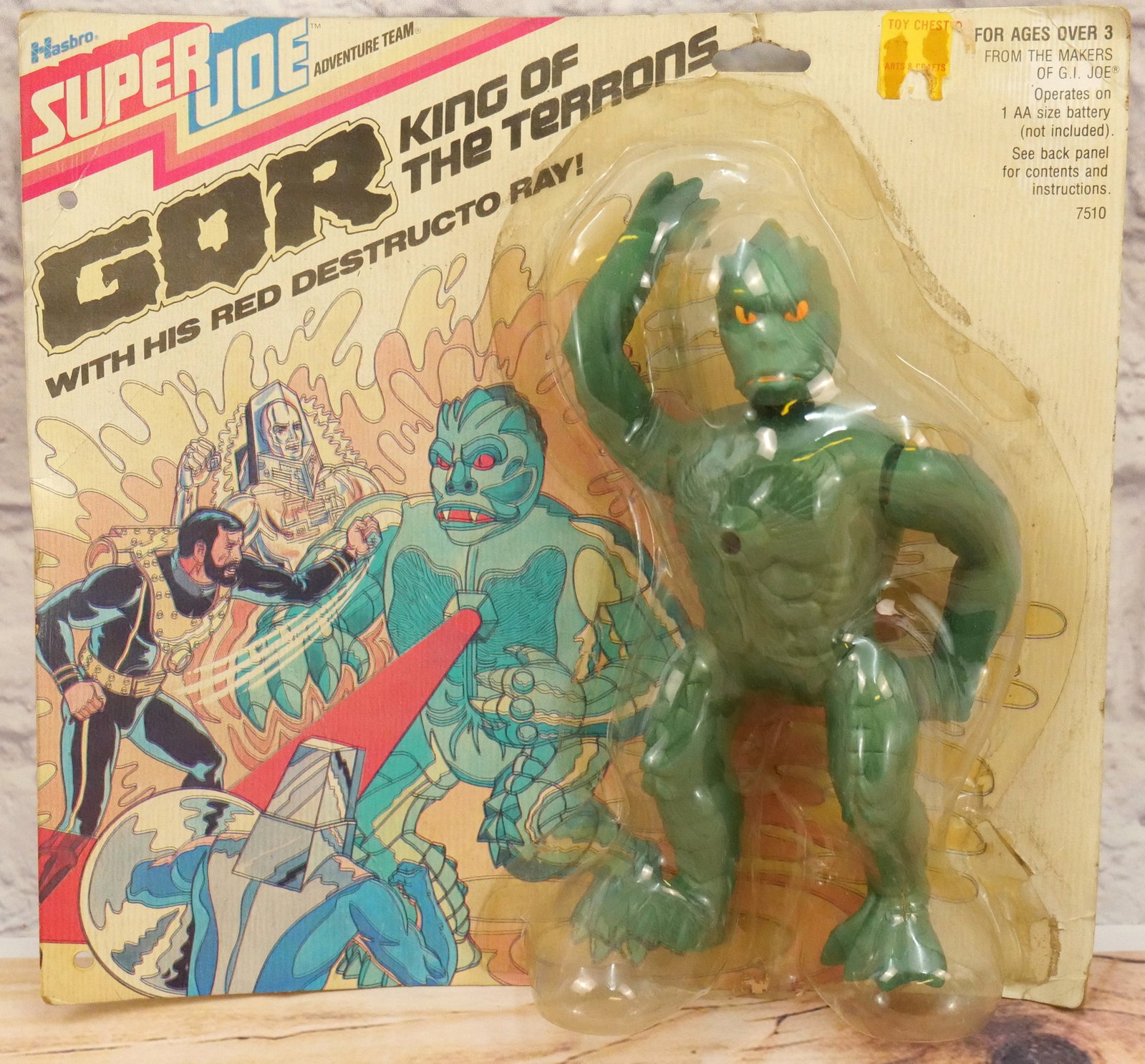 Super Joe GOR King of the Terrons Figure: Vintage Hasbro Super Joe GOR King of the Terrons Figure. Sealed on Card. Card has some bending. Blister pack has some tears. All invoices must be paid within 24 hours of the sale. We offer multiple sh