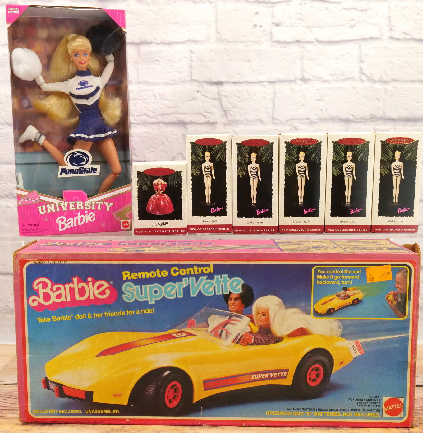 Lot of Barbie Items (1 of 7)