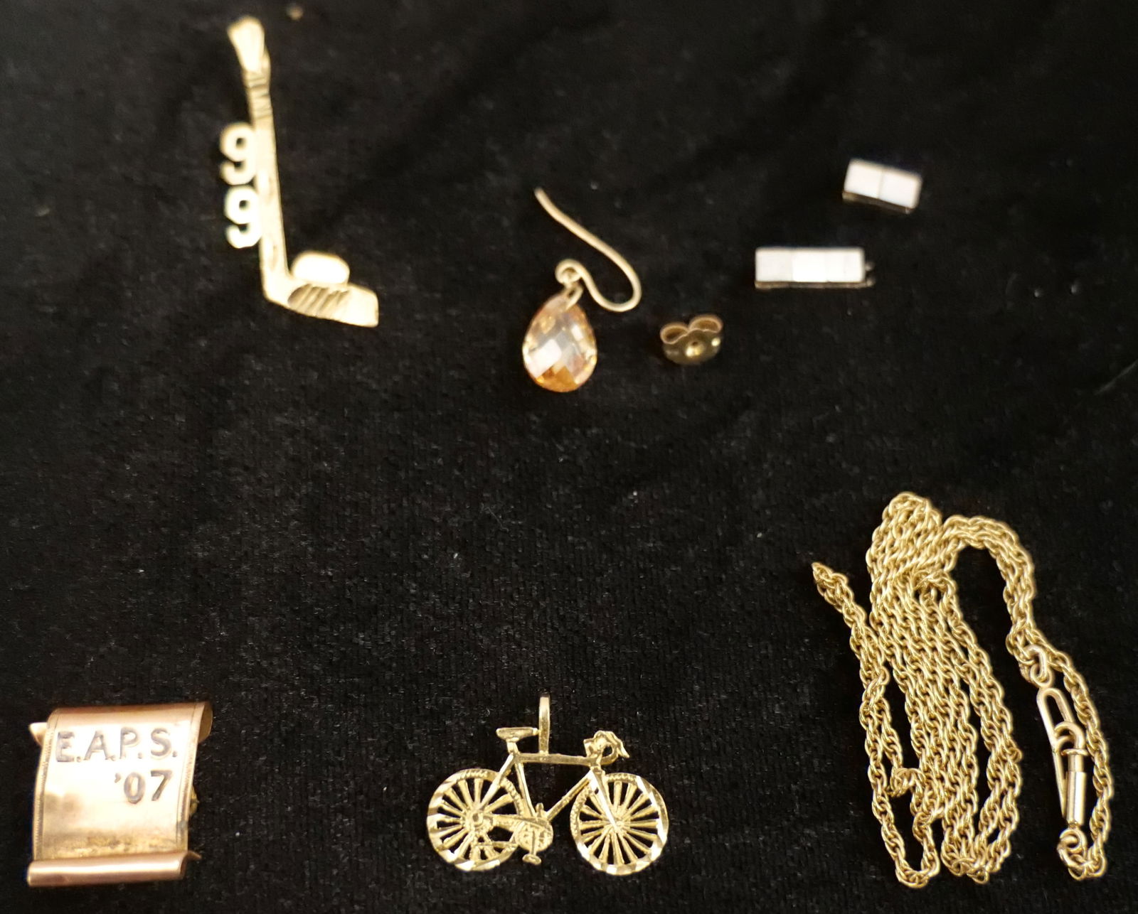Lot of 14k Jewelry and Scrap (1 of 7)