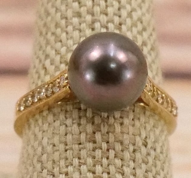 14k Pearl and Diamond Ring (1 of 5)